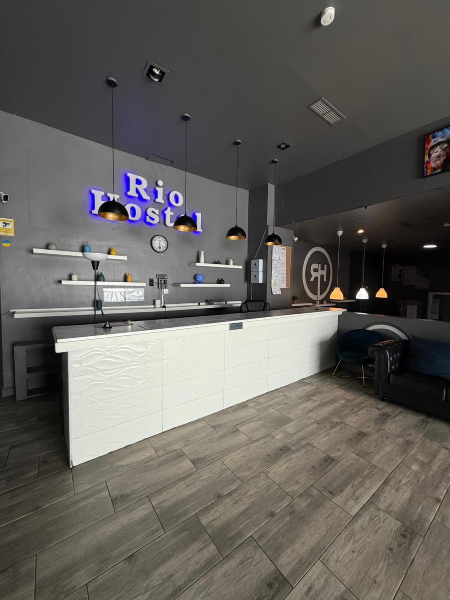 Rio Hostel Madrid Exterior photo